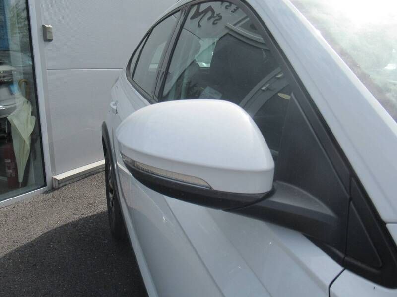 Image 3/3