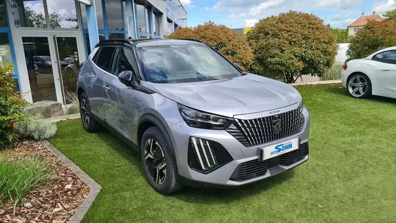 Gris Nouvelle 2025 Peugeot 2008 GT SUV | 28 970 € (Prix juste) - Image 1/4