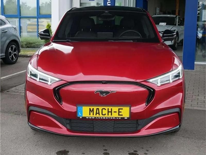 Rouge Nouvelle 2025 Ford Mustang Mach-E Extended Range SUV | 57 971 € (Prix cher) - Image 1/4