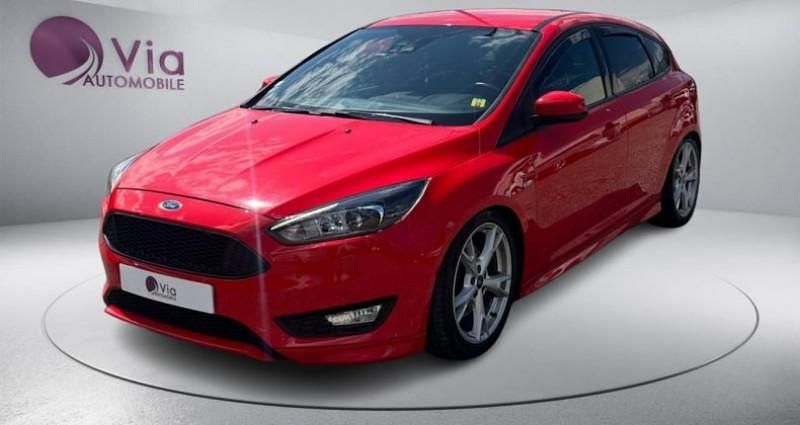 Rouge Utilisé 2016 Ford Focus ST-Line Berline | 13 990 € (Prix assez cher) - Image 1/4