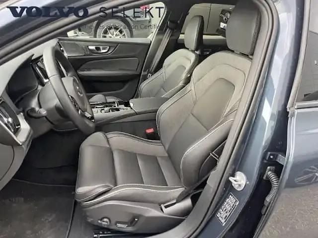 Occasion Volvo V60 Plus 253 ch (186 kW) 2024 Bleue Break