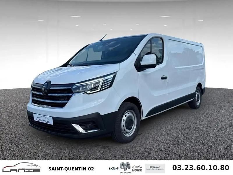 Blanc Nouvelle 2025 Renault Trafic Van | 31 990 € (Bon prix) - Image 1/4