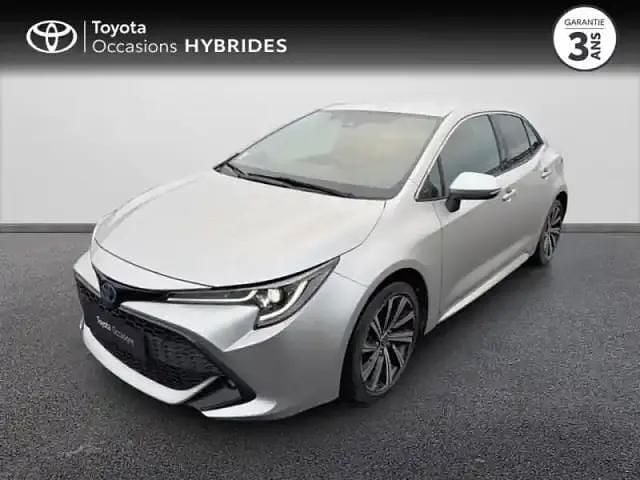 Gris argent métallisé Occasion 2022 Toyota Corolla Design Berline | 23 990 € (Prix juste) - Image 1/4