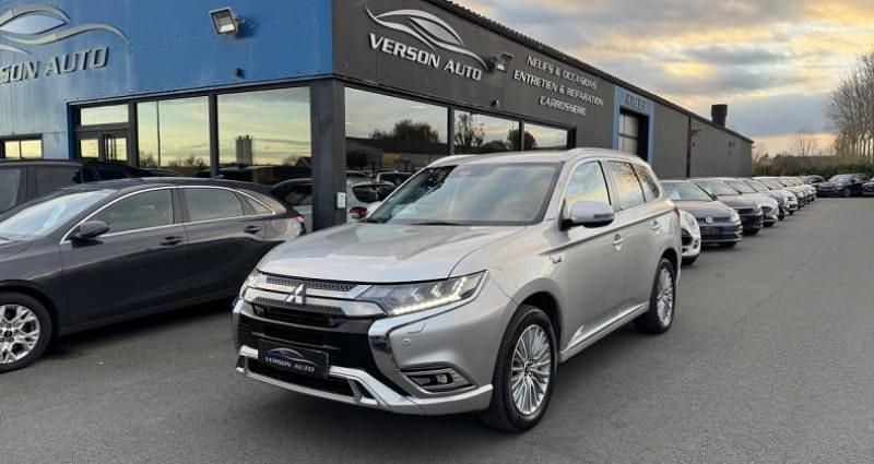 Occasion 2019 Mitsubishi Outlander P-HEV | 16 990 € - Image 1/4