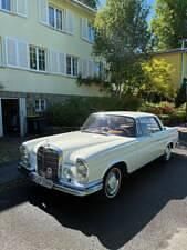 Blanc Utilisé 1965 Mercedes 250 SE Coupé | 65 249 € - Image 1/4