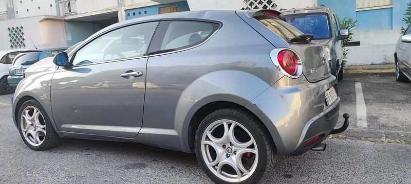 Gris Utilisé 2011 Alfa Romeo MiTo Citadine | 3 750 € - Image 1/4
