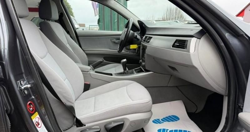 Occasion BMW 318 131 ch (96 kW) 2006 Gris Berline