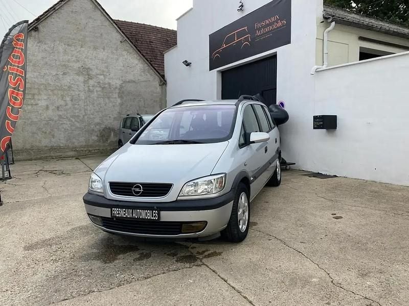 Gris Utilisé 2001 Opel Zafira Elegance Monospace | 2 460 € - Image 1/4