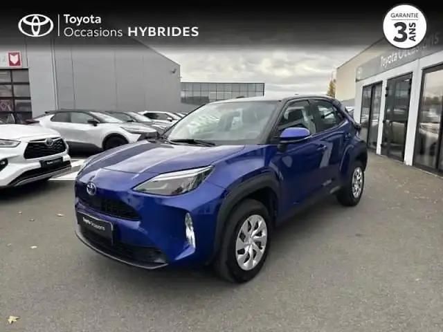Bleu kyanite (m) Utilisé 2022 Toyota Yaris Hybrid SUV | 19 990 € (Prix juste) - Image 1/4