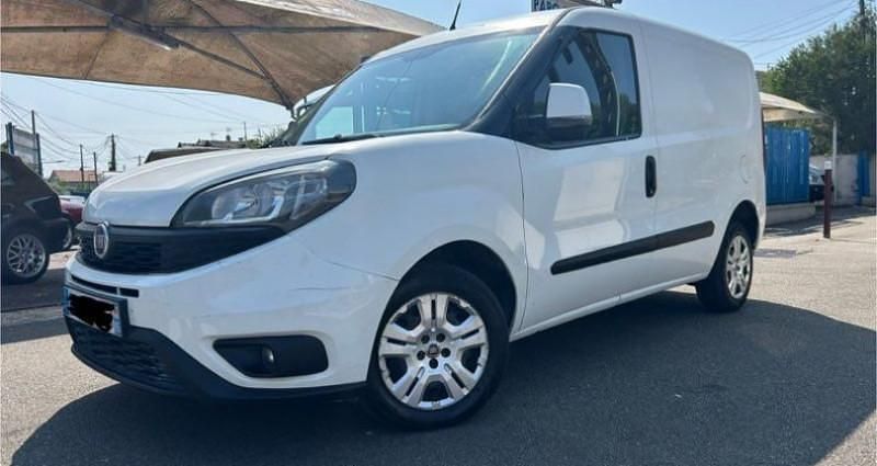 Blanc Utilisé 2018 Fiat Doblò Monospace | 5 990 € (Bon prix) - Image 1/4