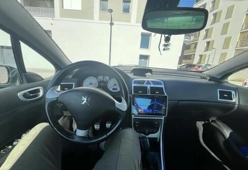 Utilisé 2005 Peugeot 307 CC Cabriolet | 3 500 € - Image 1/4