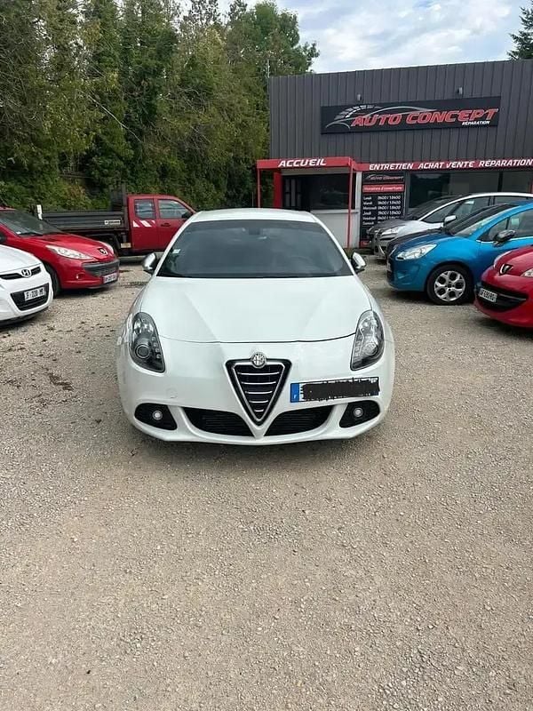 Occasion 2014 Alfa Romeo Giulietta Quadrifoglio Verde Berline | 11 000 € - Image 1/4