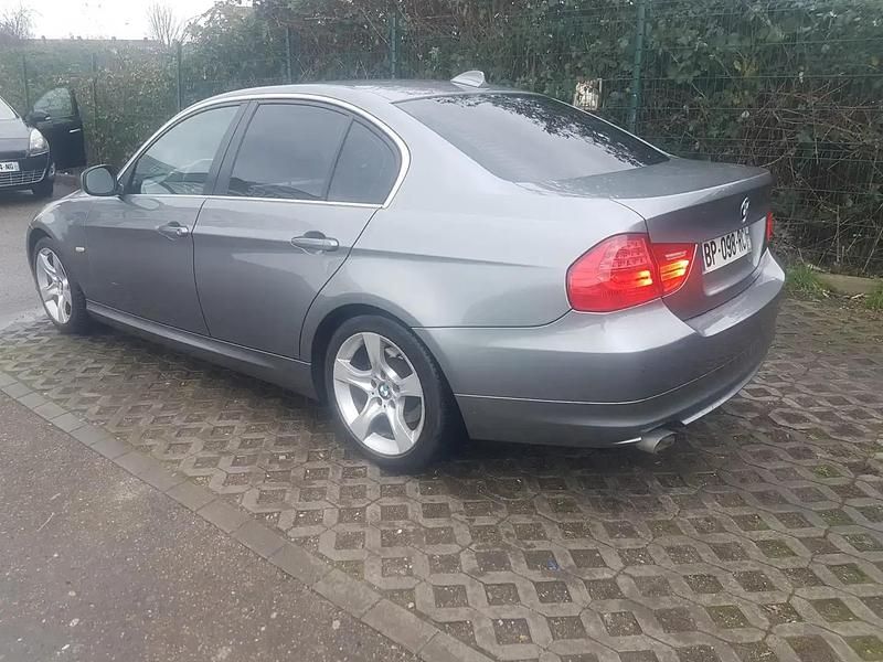 Occasion BMW 318 Exclusive 143 ch (105 kW) 2011 Berline