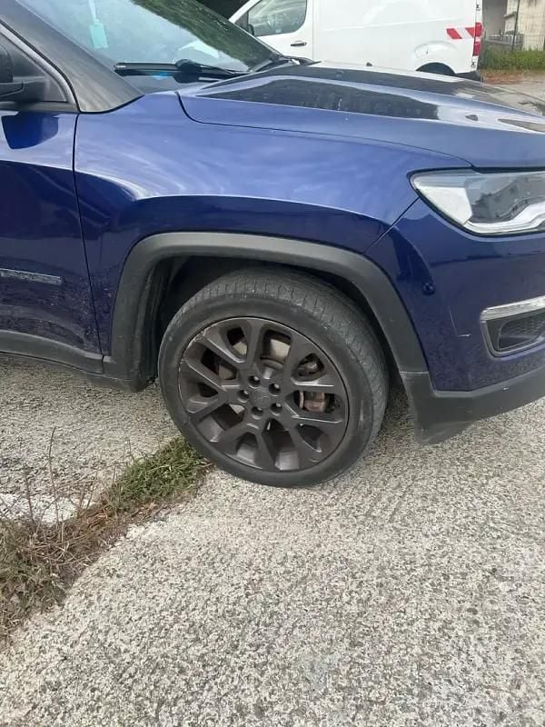 Utilisé 2021 Jeep Compass SUV | 24 000 € (Prix juste) - Image 1/4