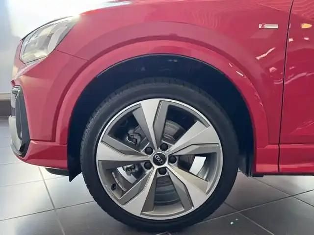 Occasion Audi Q2 Black Edition 150 ch (110 kW) 2025 Rouge progressif métallisé SUV