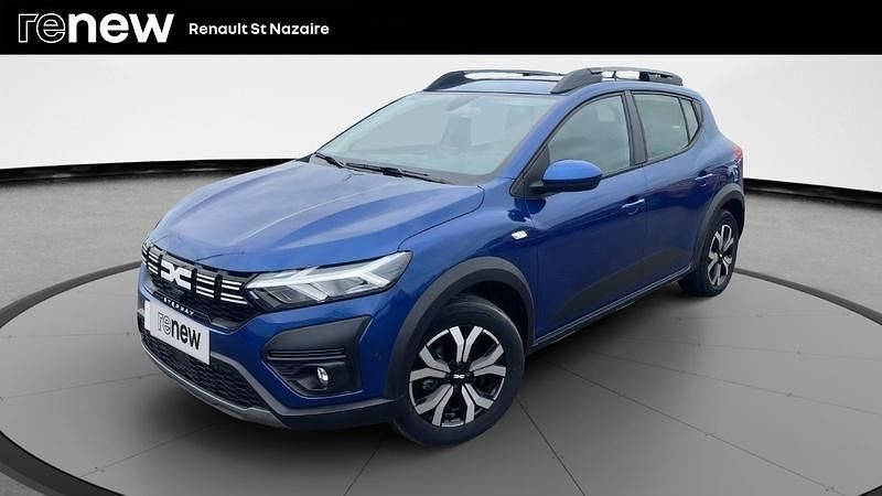 Bleu Utilisé 2024 Dacia Sandero Expression Citadine | 16 990 € (Prix assez cher) - Image 1/4