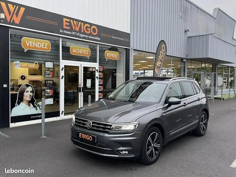 Gris Utilisé 2018 VW Tiguan Exclusive SUV | 18 490 € (Prix juste) - Image 1/4