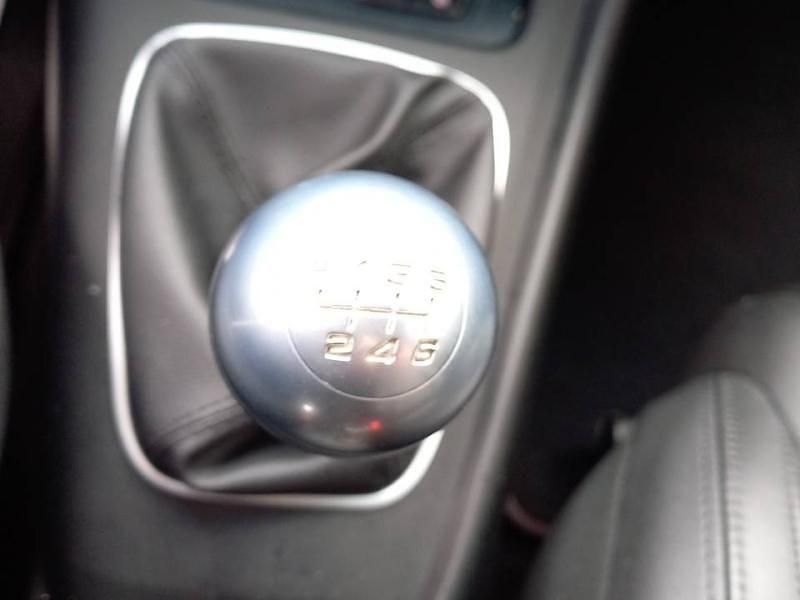 Occasion Alfa Romeo Giulietta Executive 120 ch (88 kW) 2019 Blanc alfa Citadine