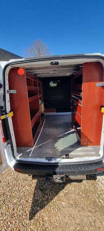 Image 4/4