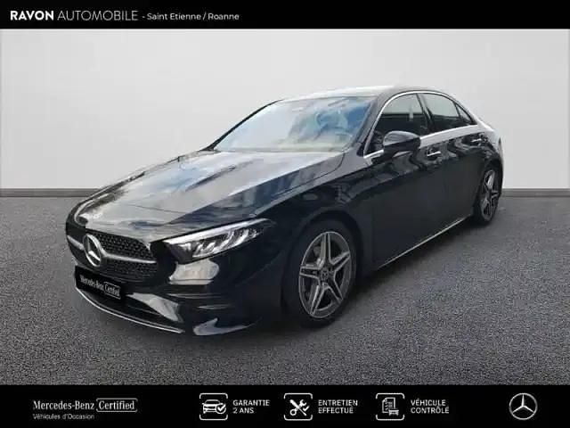 Kosmosblack met. Occasion 2024 Mercedes A200 Berline | 34 690 € (Prix juste) - Image 1/4