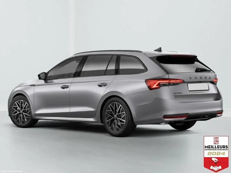 Blanc Nouvelle 2025 Skoda Octavia SportLine Break | 37 439 € (Prix juste) - Image 1/4