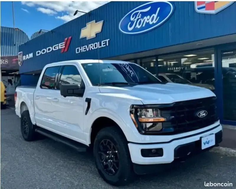 Blanc Utilisé 2024 Ford F-150 XLT Pick-up | 62 490 € - Image 1/4