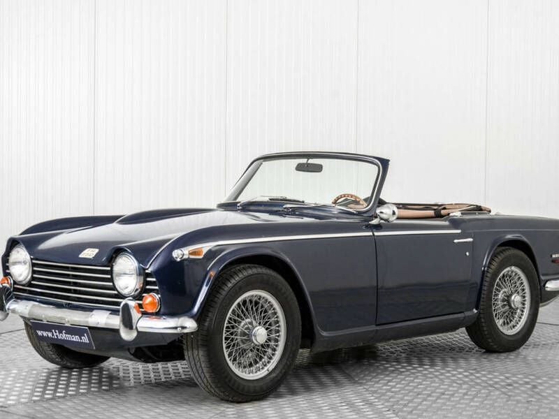 Autres Utilisé 1968 Triumph TR 250 Cabriolet | 39 900 € - Image 1/4