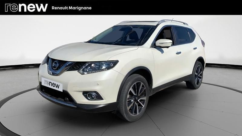 Blanc Utilisé 2016 Nissan X-Trail Style Edition SUV | 17 299 € (Prix juste) - Image 1/4