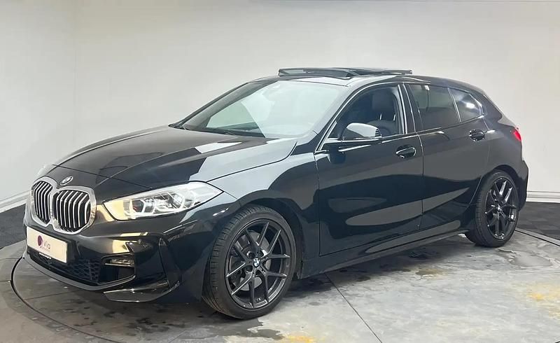 Noir Occasion 2022 BMW 120 M Sport Citadine | 27 990 € (Bon prix) - Image 1/4