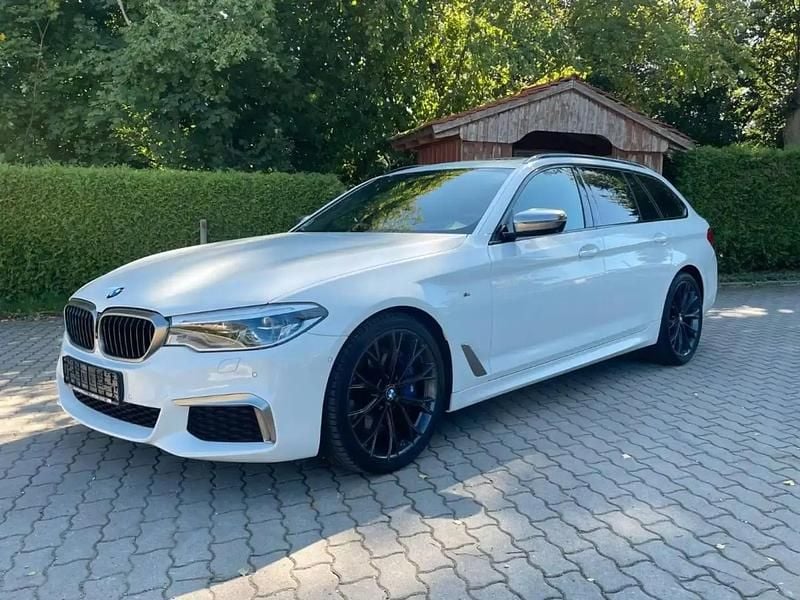 Blanc Occasion 2019 BMW M550 Comfort Edition Berline | 39 500 € - Image 1/4