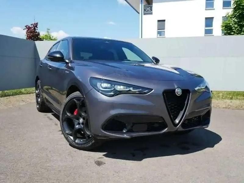 Gris Nouvelle 2025 Alfa Romeo Stelvio Veloce SUV | 51 990 € (Super prix) - Image 1/4