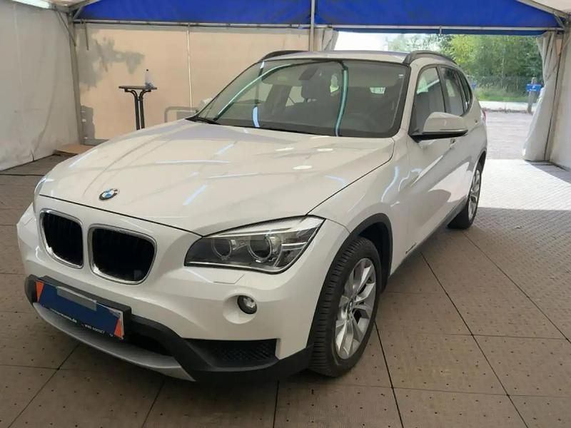 Blanc Utilisé 2013 BMW X1 Sport Line SUV | 12 990 € (Prix juste) - Image 1/4