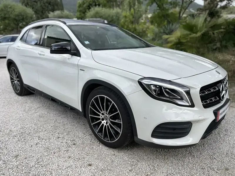 Blanc Utilisé 2017 Mercedes GLA250 Edition SUV | 27 490 € - Image 1/4