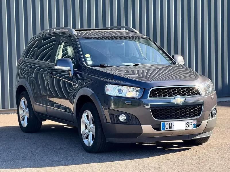 Gris Utilisé 2012 Chevrolet Captiva SUV | 6 999 € - Image 1/4