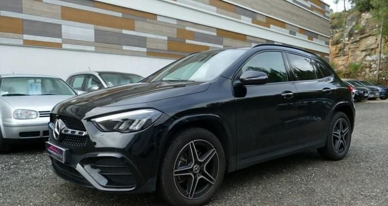 Noir Occasion 2024 Mercedes GLA250 AMG line SUV | 38 990 € (Prix juste) - Image 1/4