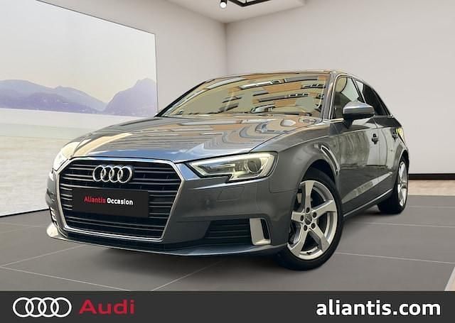 Gris monsoon métallisé Utilisé 2018 Audi A3 Sport | 23 470 € (Bon prix) - Image 1/4