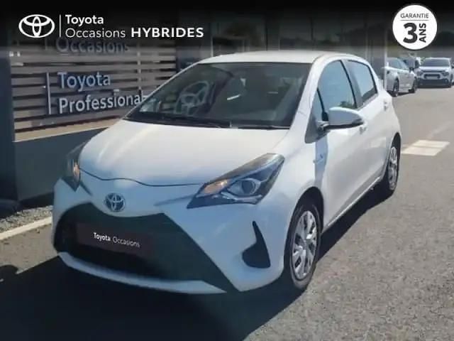 Blanc Occasion 2018 Toyota Yaris Hybrid Berline | 11 990 € (Bon prix) - Image 1/4