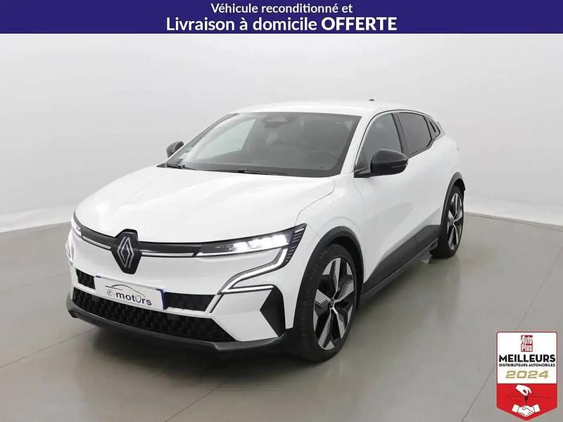 Blanc Utilisé 2024 Renault Mégane Techno Berline | 27 900 € (Prix juste) - Image 1/4