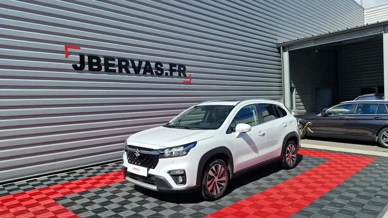 Blanc Utilisé 2023 Suzuki SX4 S-Cross Style SUV | 19 690 € (Prix juste) - Image 1/4