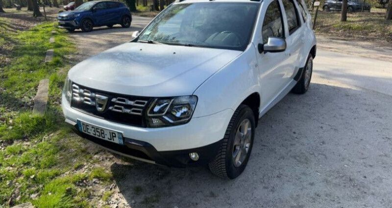 Blanc Utilisé 2014 Dacia Duster Prestige SUV | 6 990 € (Prix juste) - Image 1/4