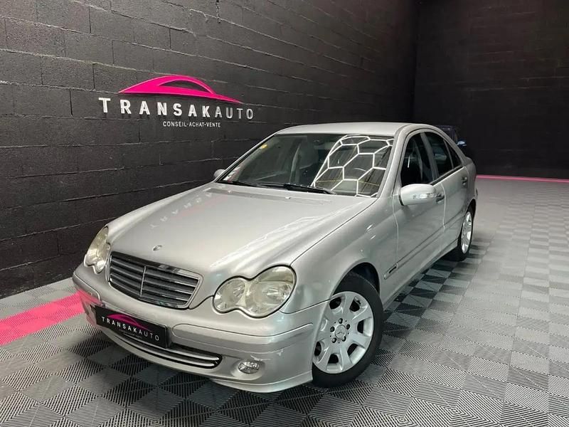 Gris Utilisé 2005 Mercedes C200 Classic Berline | 5 990 € - Image 1/4