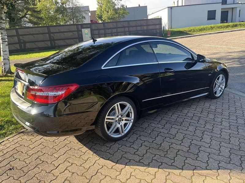 Occasion Mercedes E220 Executive 170 ch (125 kW) 2012 Coupé