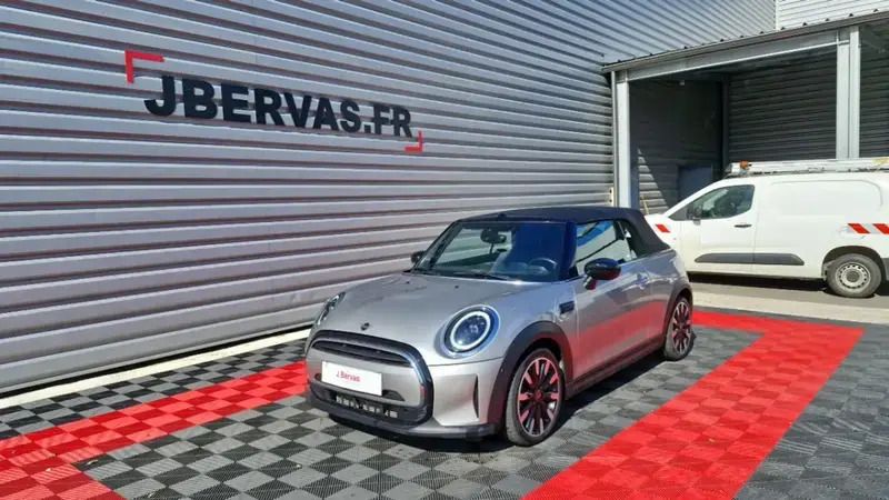 Utilisé 2023 Mini Cooper Cabriolet Premium Plus Cabriolet | 27 490 € (Bon prix) - Image 1/4