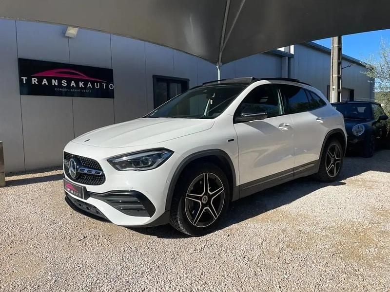 Blanc Utilisé 2020 Mercedes GLA250 AMG line SUV | 32 990 € - Image 1/4