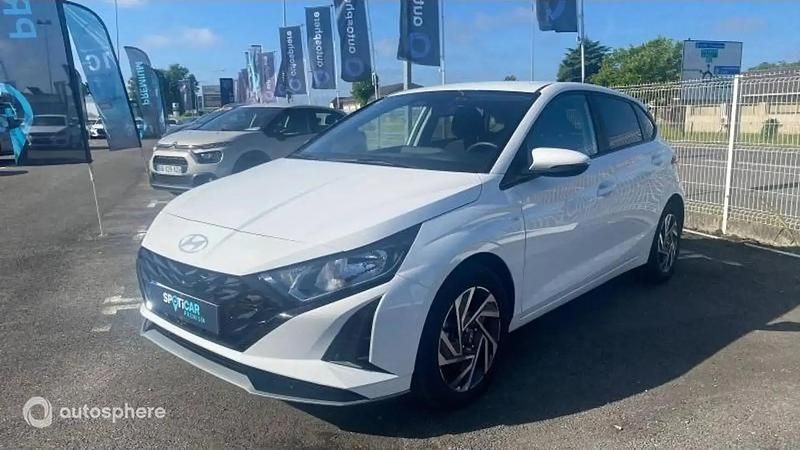 Blanc Utilisé 2024 Hyundai i20 Berline | 20 499 € (Prix juste) - Image 1/4
