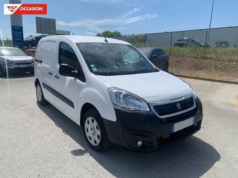 Blanc Utilisé 2018 Peugeot Partner Premium Van | 13 990 € (Prix assez cher) - Image 1/4
