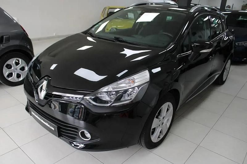 Noir Utilisé 2016 Renault Clio GrandTour Intens Break | 9 490 € (Prix juste) - Image 1/4