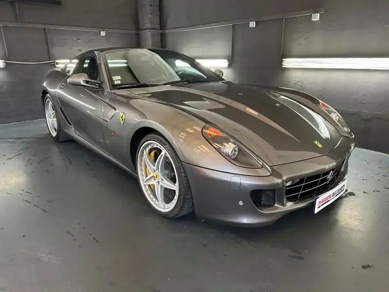 Gris Utilisé 2010 Ferrari 599 Coupé | 199 900 € - Image 1/4