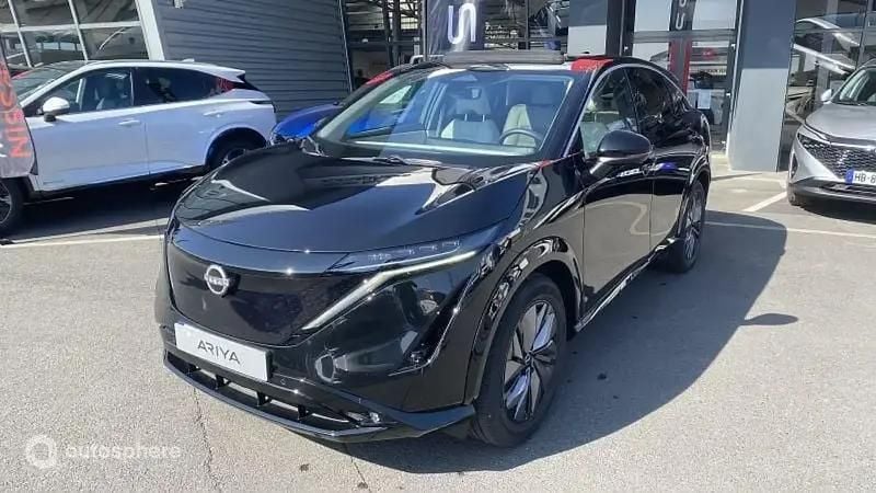 Noir Utilisé 2024 Nissan Ariya Advance SUV | 42 499 € (Prix juste) - Image 1/4