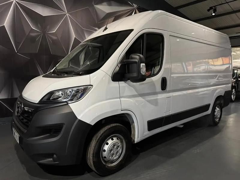 Blanc Utilisé 2024 Opel Movano Van | 26 490 € (Super prix) - Image 1/4